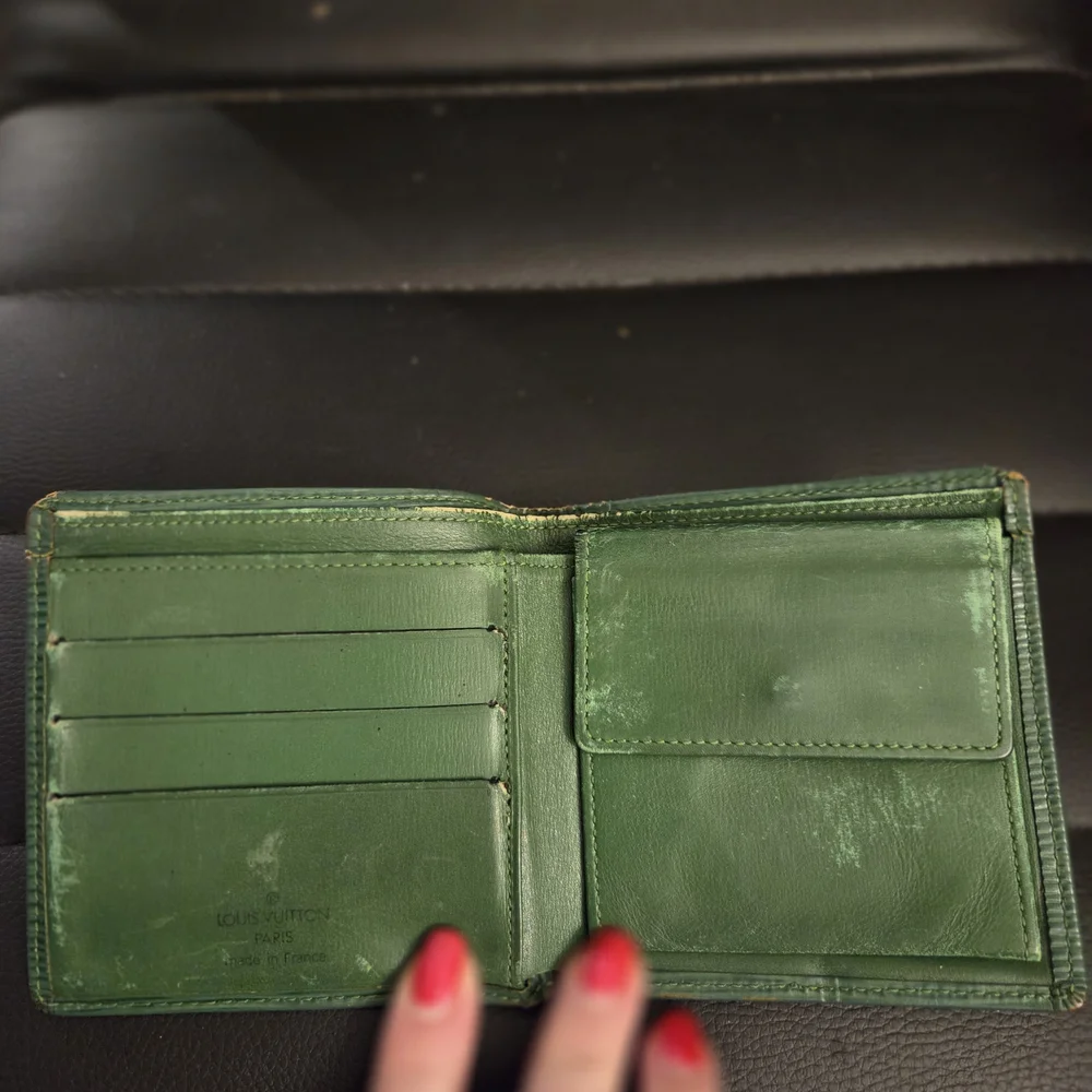 Vintage Louis Vuitton Epi Leather Bifold Wallet in Borneo Green